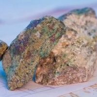 Geology & Mineralization